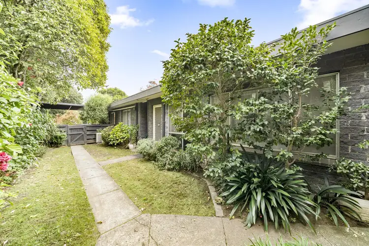 Main view of Homely unit listing, 1/5 Carson Crescent, Hawthorn VIC 3122