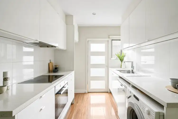 Fourth view of Homely unit listing, 1/5 Carson Crescent, Hawthorn VIC 3122
