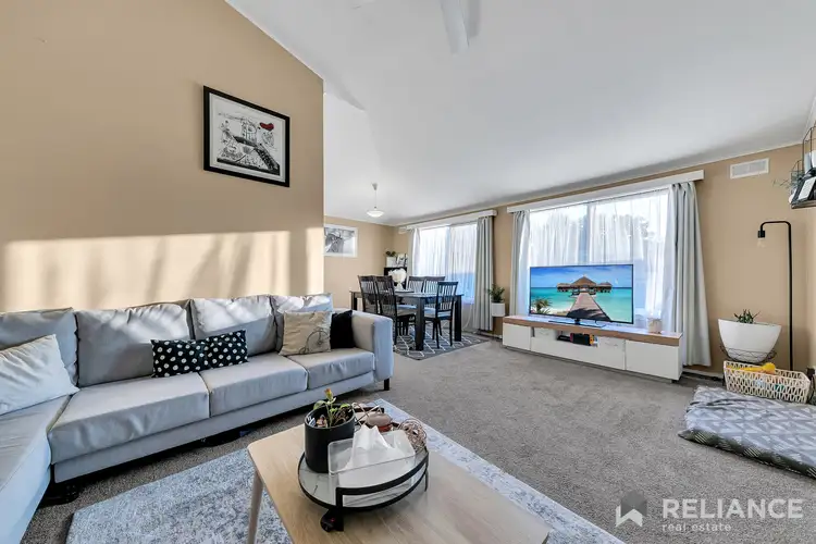 Sixth view of Homely house listing, 2 Antrim Court, Deer Park VIC 3023