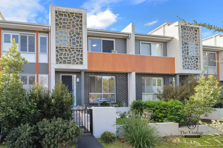 40 Curlewis Street, Gledswood Hills NSW 2557