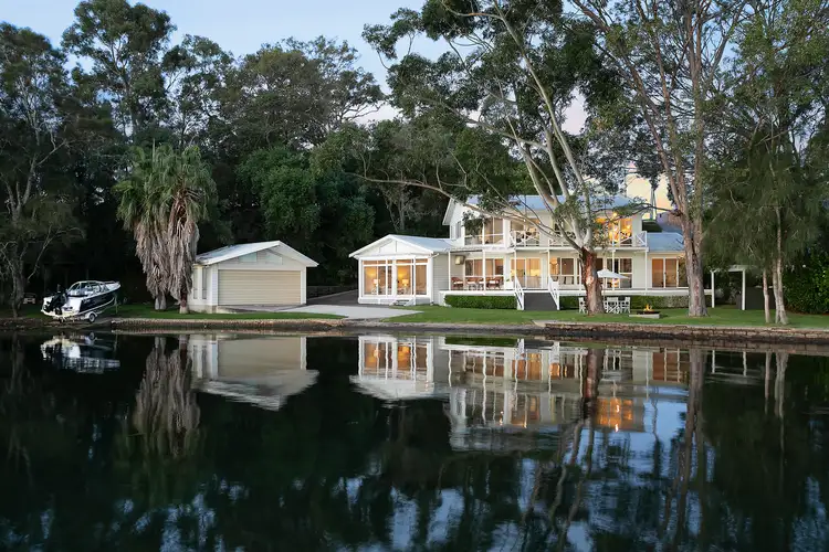 66 Gordon Avenue, Summerland Point NSW 2259