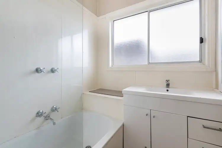 Fifth view of Homely unit listing, 1/6 Kookaburra Court, Norlane VIC 3214