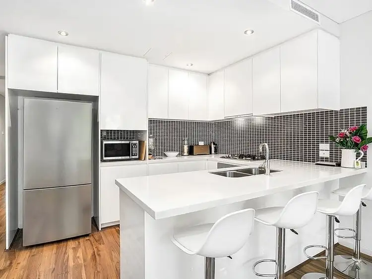 Main view of Homely apartment listing, 10/3-13 Bundarra Avenue, Wahroonga NSW 2076