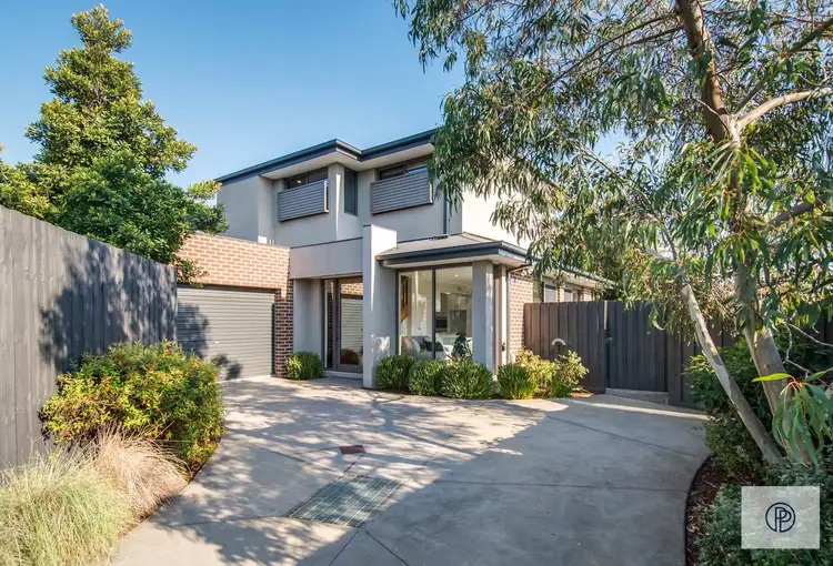 2/32 Helen Road, Ferntree Gully VIC 3156