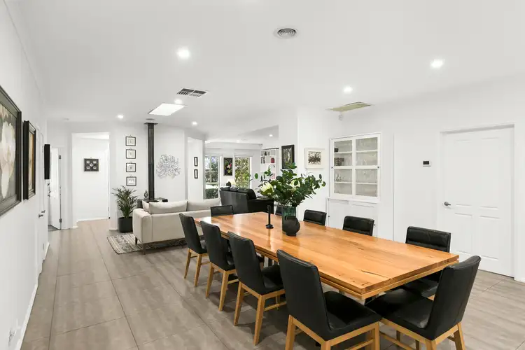 Sixth view of Homely house listing, 4 Evan Court, Keilor VIC 3036