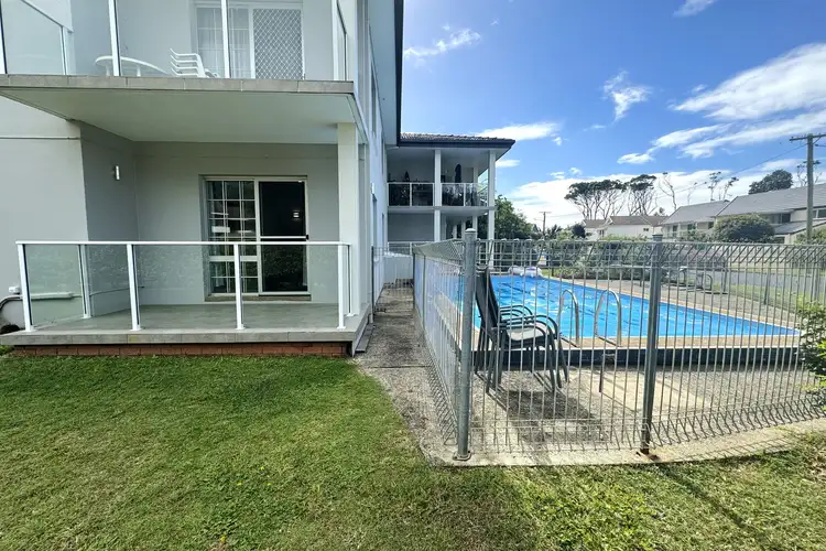 1/12 Shellcove Lane, Korora NSW 2450