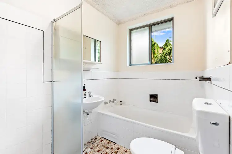 Fifth view of Homely apartment listing, 3/28 Pacific Parade, Dee Why NSW 2099