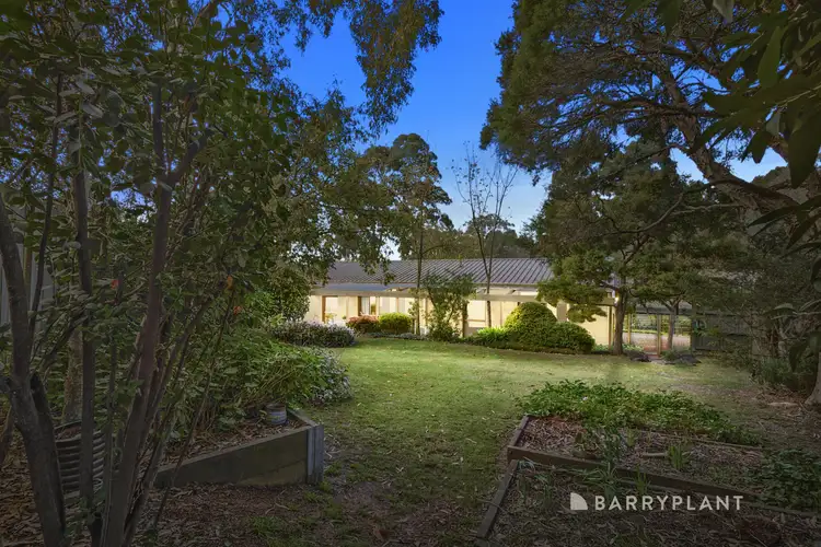 23 Miniata Walk, Vermont South VIC 3133