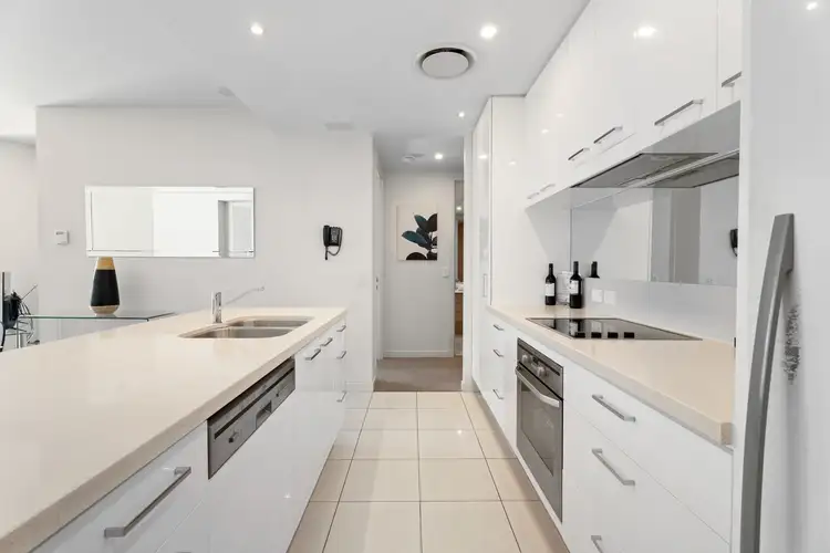 Fourth view of Homely unit listing, 303/468 Esplanade, Torquay QLD 4655