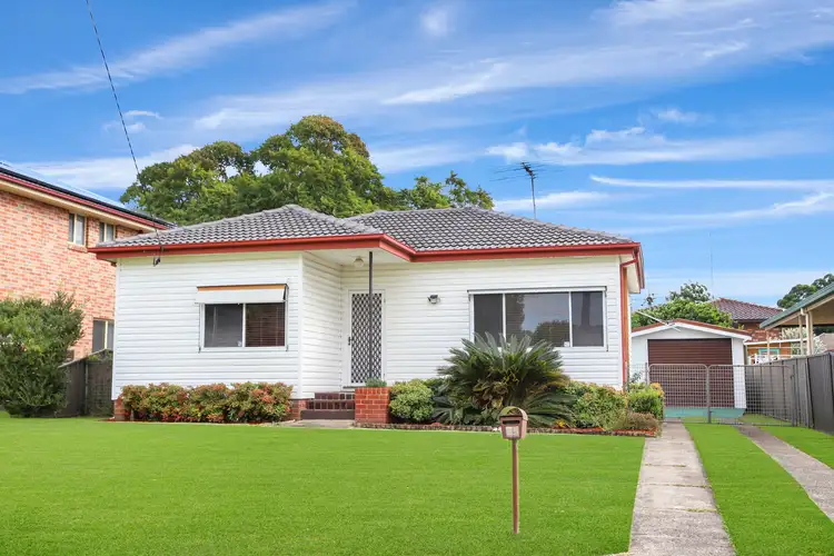 25 Picasso Crescent, Old Toongabbie NSW 2146