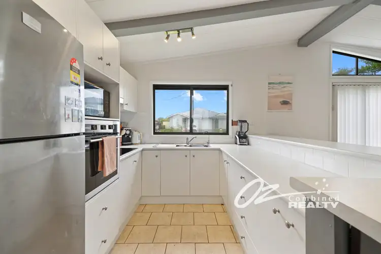 Fifth view of Homely house listing, 4 Prowse Close, Vincentia NSW 2540
