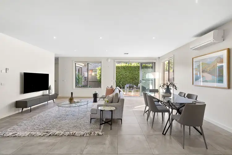 2/34 Golf Links Avenue, Oakleigh VIC 3166