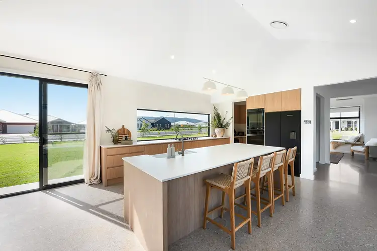 Sixth view of Homely house listing, 2 Butler Circle, Mudgee NSW 2850