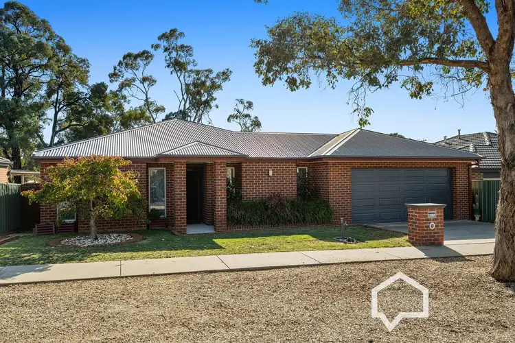 10 Irontree Close, Kangaroo Flat VIC 3555