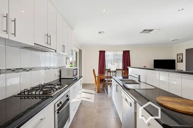 Sixth view of Homely house listing, 10 Irontree Close, Kangaroo Flat VIC 3555