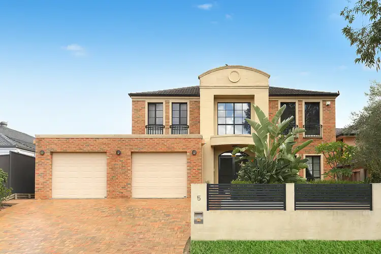 5 San Marino Drive, Prestons NSW 2170