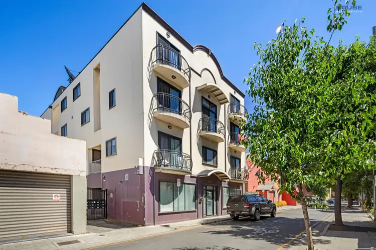1/29 Compton Street