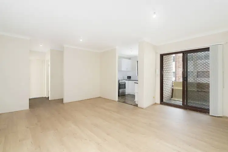21/22-24 Remembrance Avenue, Warwick Farm NSW 2170