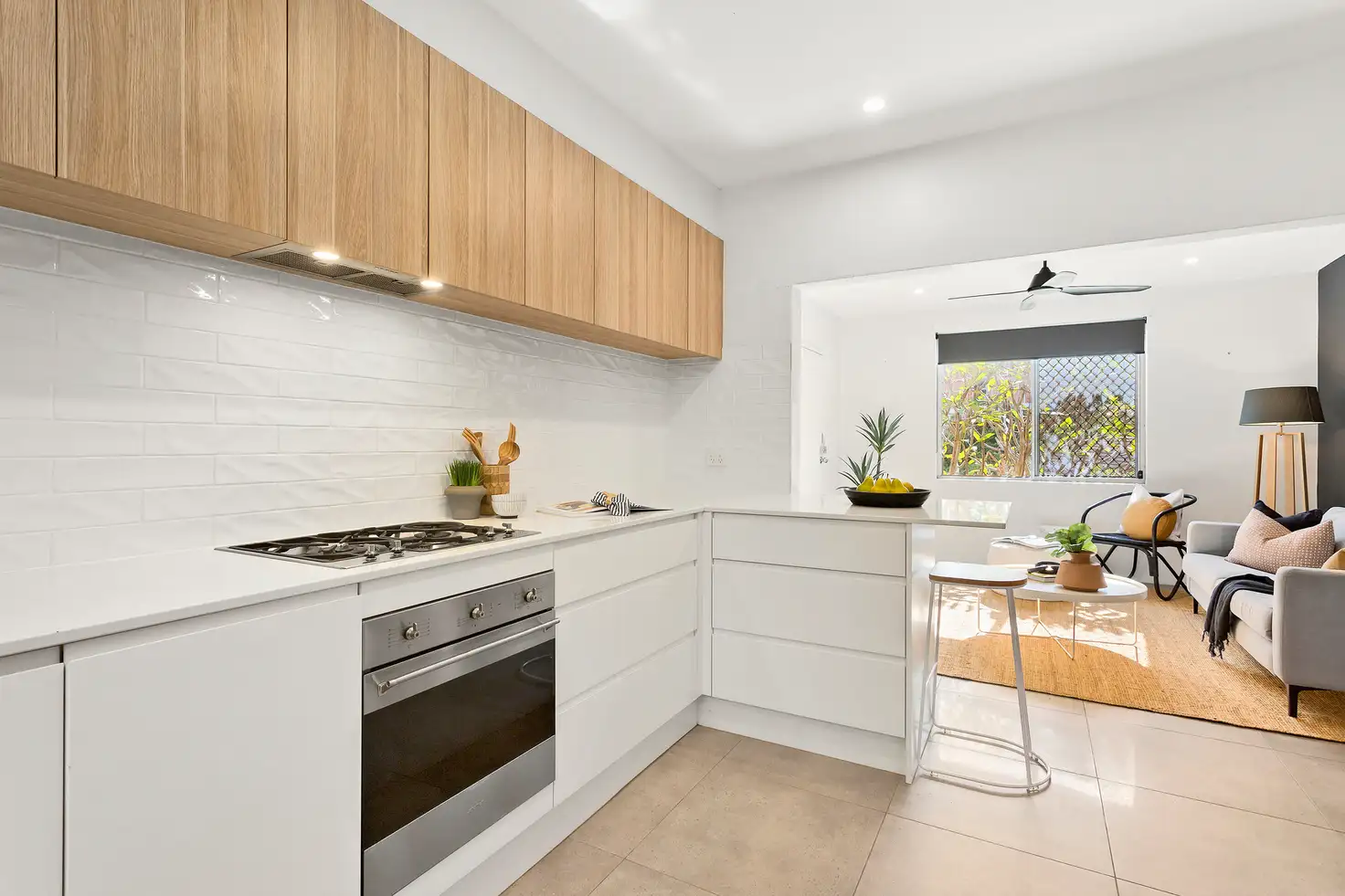 Main view of Homely unit listing, 2/33 Nesca Parade, The Hill NSW 2300