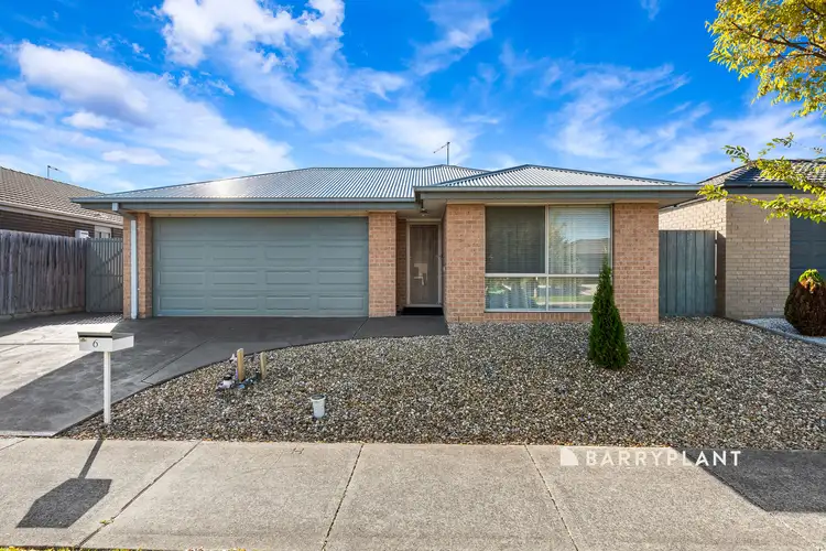 6 Goshawk Drive, Pakenham VIC 3810