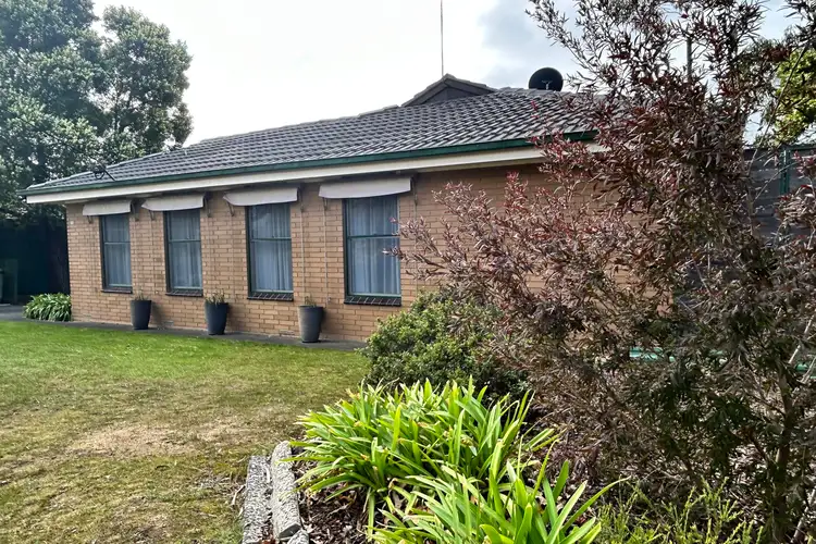 1/15 Hermitage Avenue, Mount Clear VIC 3350
