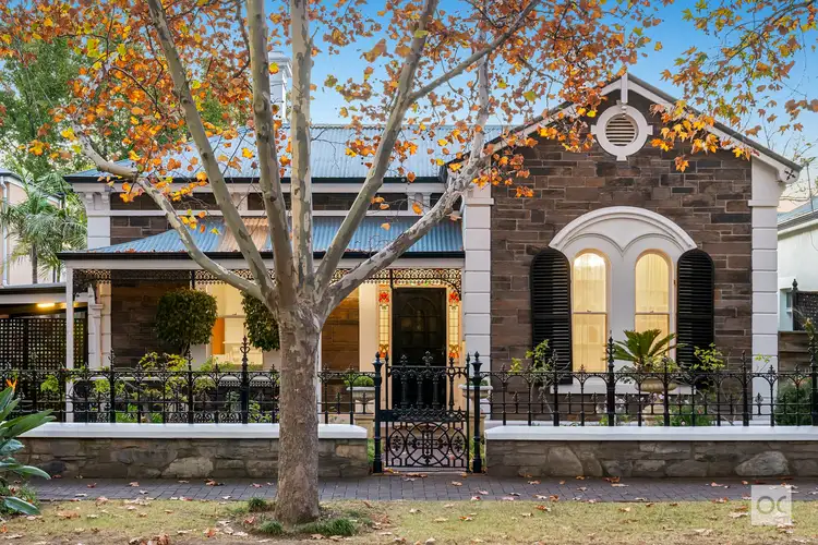 6 Fourth Avenue, St Peters SA 5069