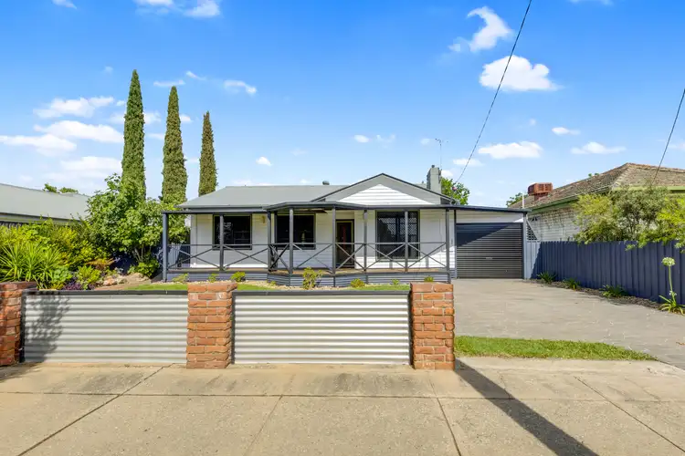 271 Beechworth Road
