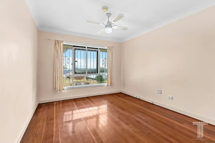 Sixth view of Homely house listing, 16 Cresthaven Drive, Mansfield QLD 4122