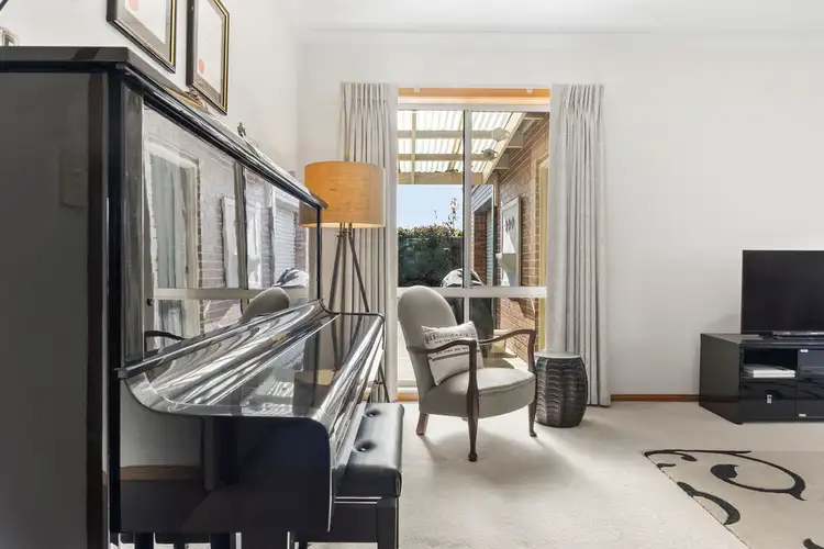 Fifth view of Homely house listing, 6 Cheviot Court, Alfredton VIC 3350