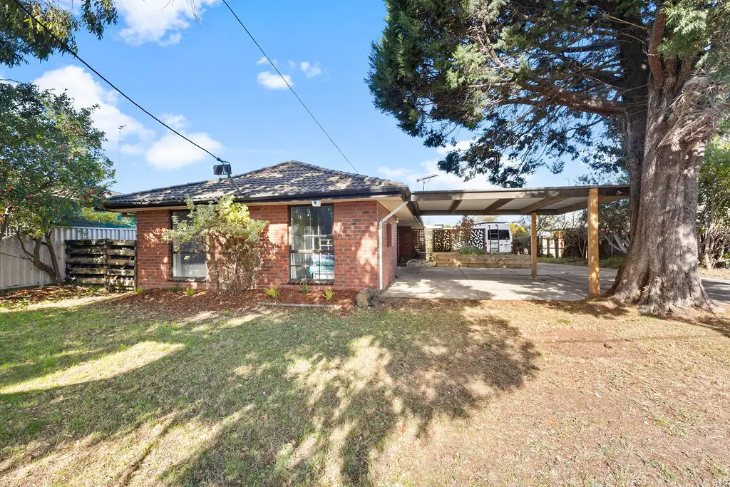Main view of Homely unit listing, 1/11 Iona Drive, Sebastopol VIC 3356