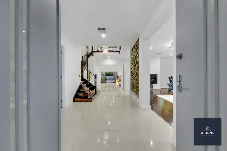 Second view of Homely house listing, 8 Hanson Court, Taylors Lakes VIC 3038