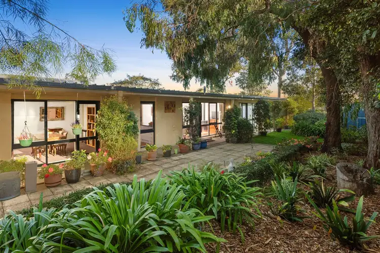 26 Wynnstay Road, Mount Eliza VIC 3930