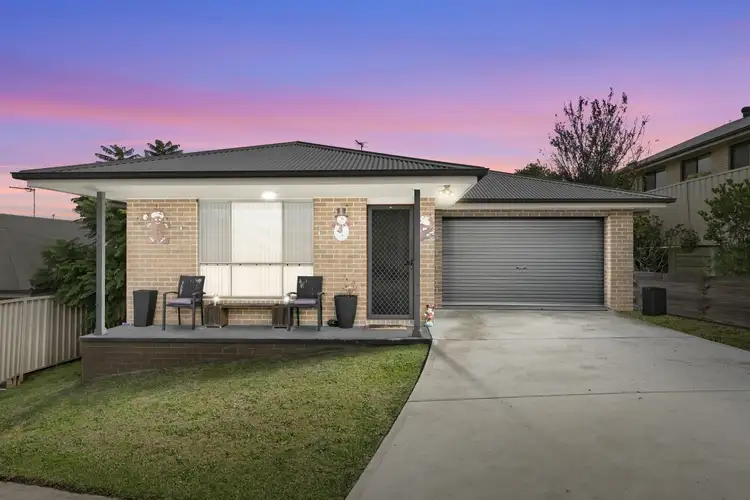 1/8 Fairview Place, Cessnock NSW 2325