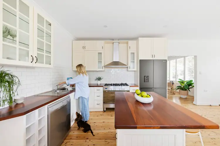 Sixth view of Homely house listing, 8 Robert Street, Freshwater NSW 2096