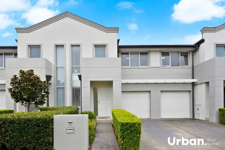 8 Highland Close, Macquarie Links NSW 2565
