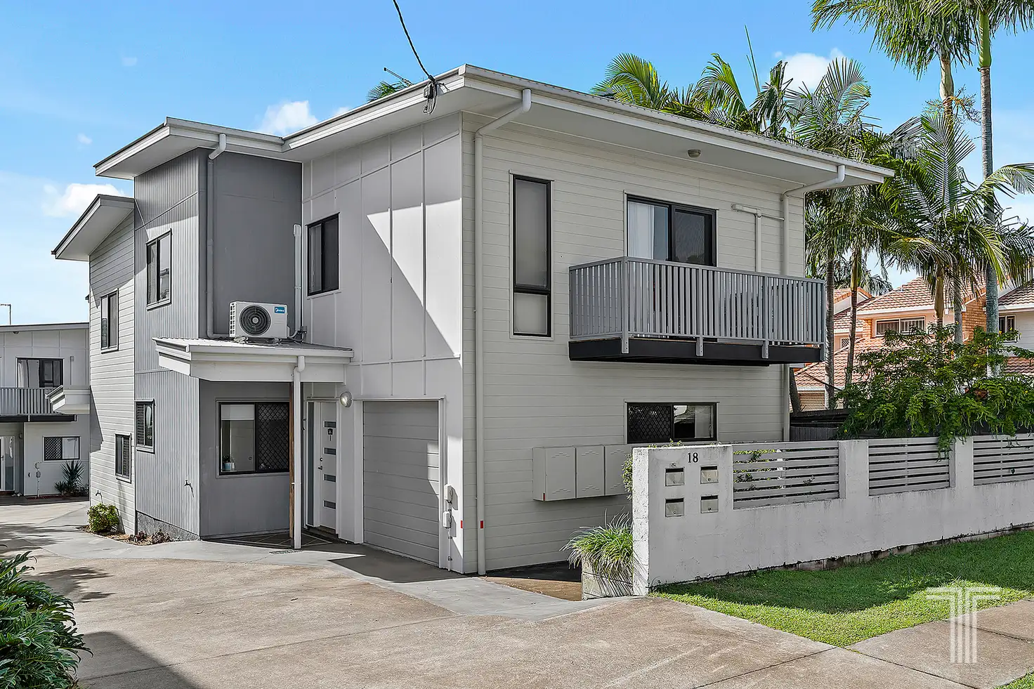 Main view of Homely townhouse listing, 1/18 Berge Street, Mount Gravatt QLD 4122
