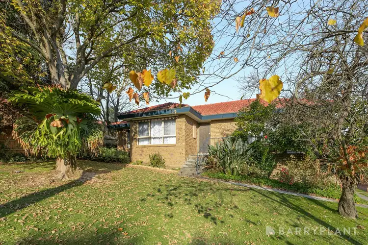 16 Gladesville Drive, Kilsyth VIC 3137