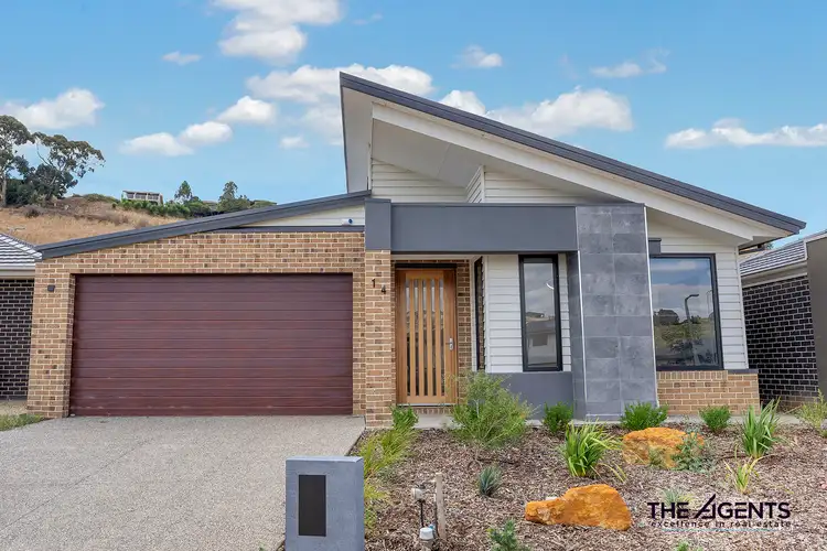14 Adelong Way