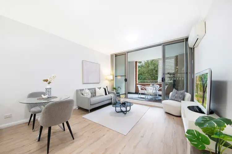 220/23 Hill Road, Wentworth Point NSW 2127