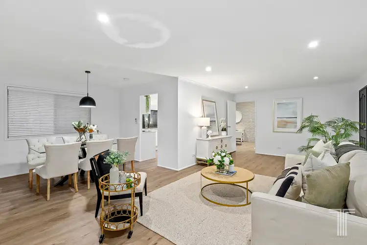 Main view of Homely house listing, 5 Powis Place, Carindale QLD 4152