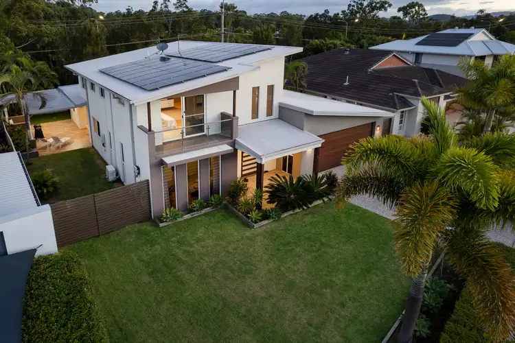 33 River Links Boulevard East, Helensvale QLD 4212
