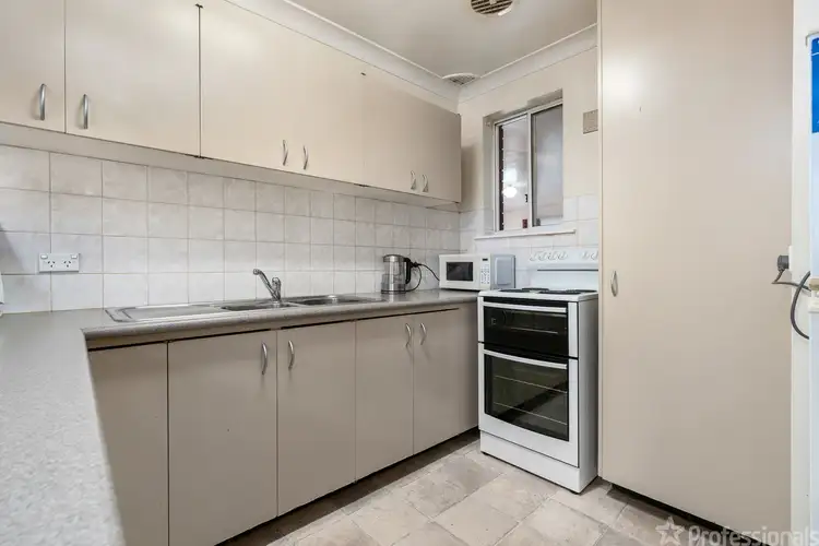 Fifth view of Homely house listing, 8 Boolaroo Place, Orange NSW 2800
