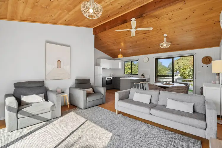 33 Murray Street, Apollo Bay VIC 3233