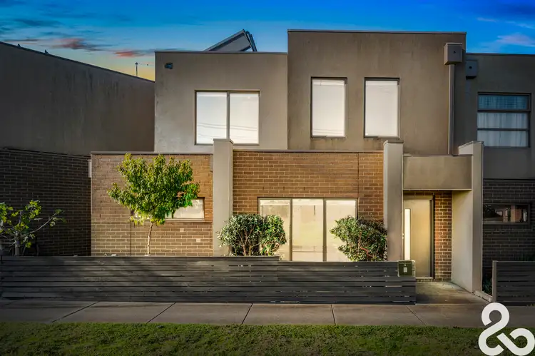 Main view of Homely townhouse listing, 5 Parchment Place, Epping VIC 3076