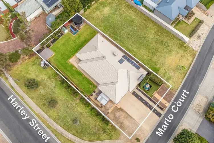 Second view of Homely house listing, 1 Marlo Court, Strathdale VIC 3550