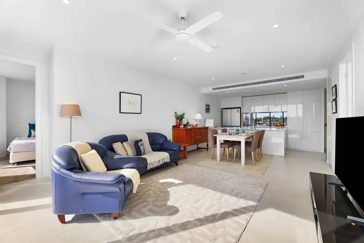3206/24 The Lanes Boulevard, Mermaid Waters QLD 4218
