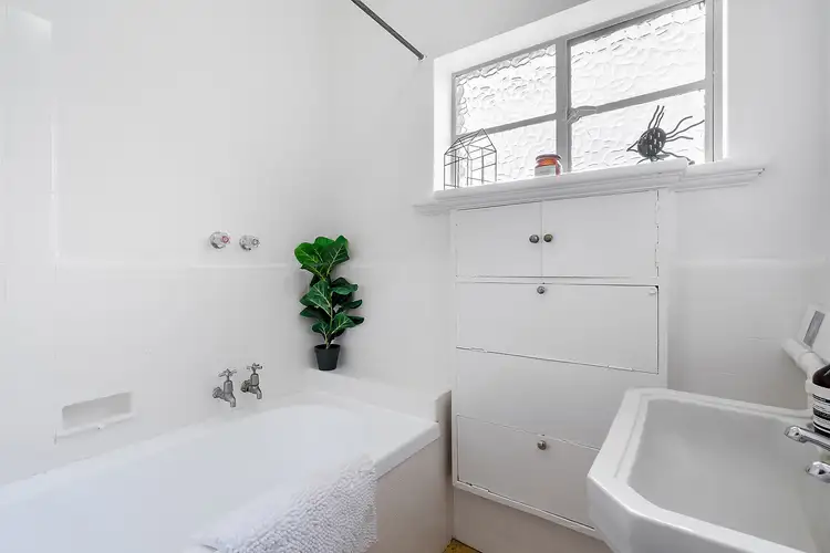 Fifth view of Homely apartment listing, 11/16 Charnwood Road, St Kilda VIC 3182