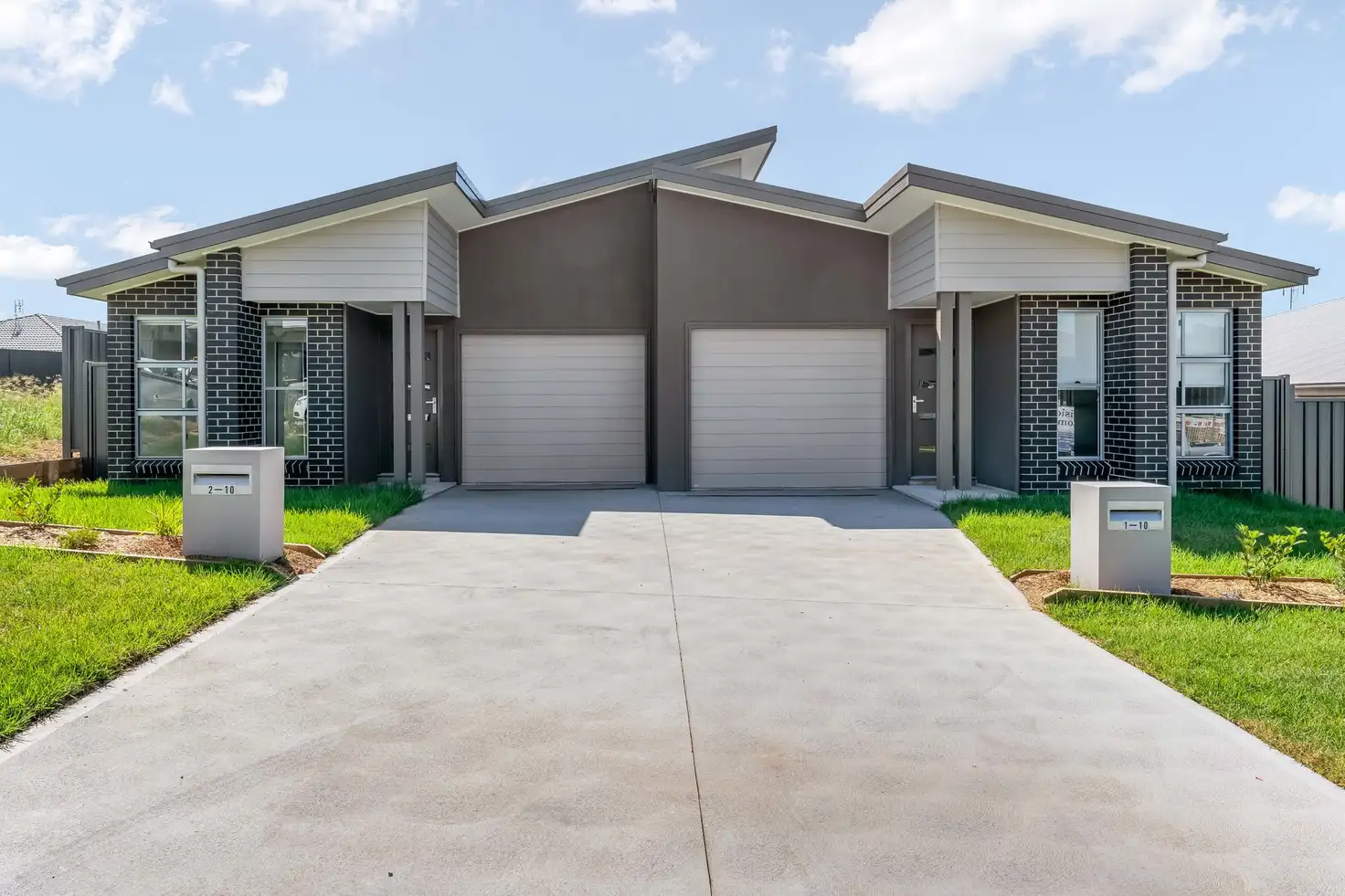 Main view of Homely semi-detached listing, 1/10 Royston Circuit, Farley NSW 2320