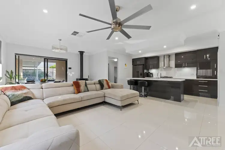 Fourth view of Homely house listing, 10 Loseto Link, Piara Waters WA 6112
