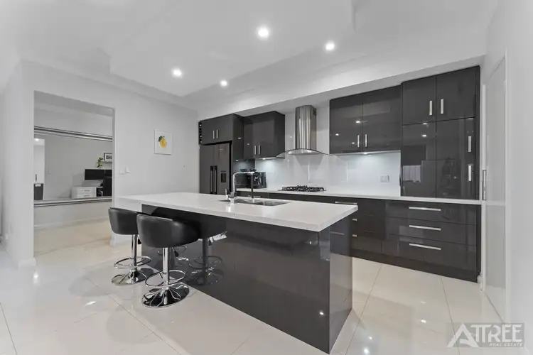 Sixth view of Homely house listing, 10 Loseto Link, Piara Waters WA 6112